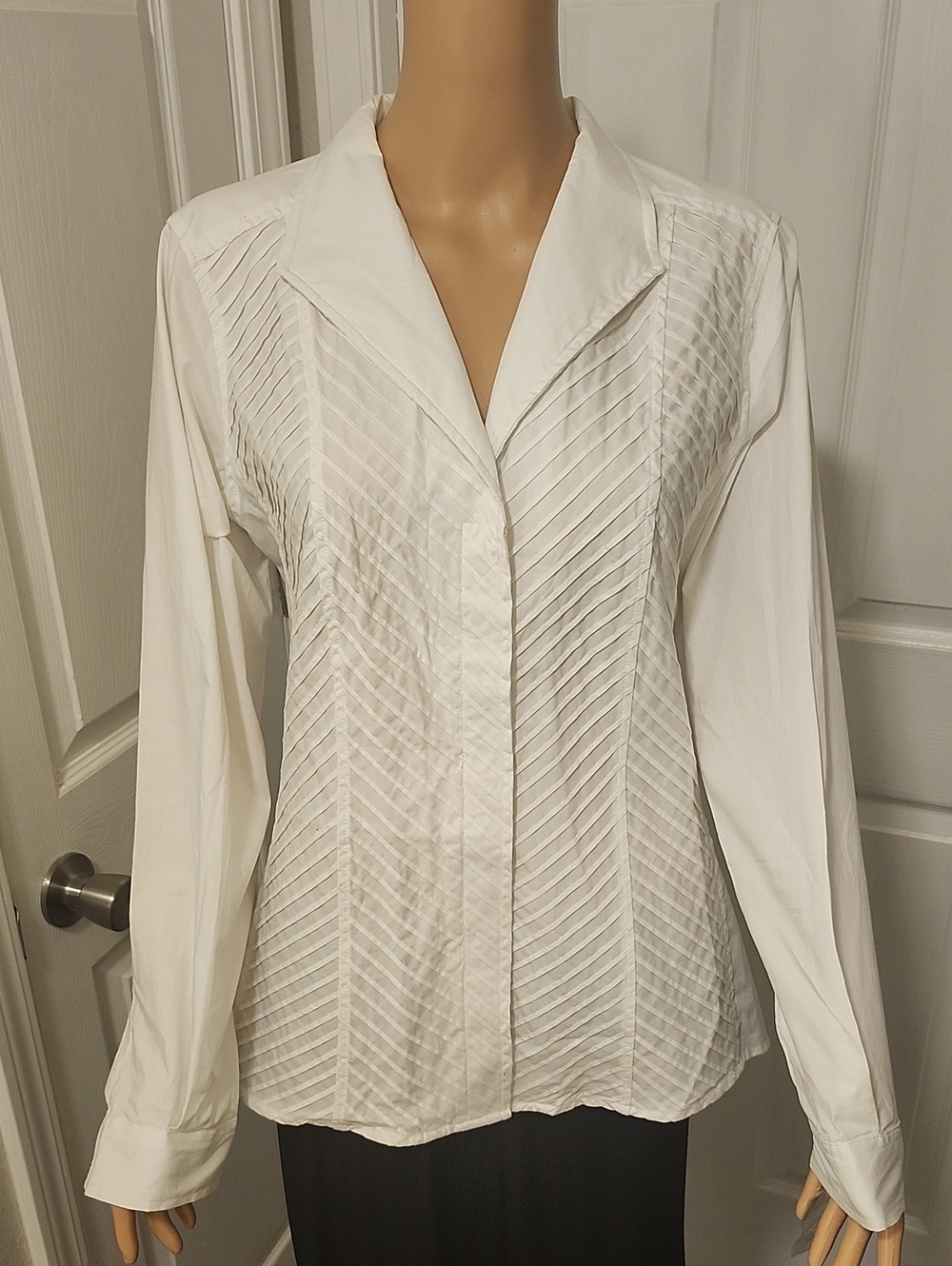 NWT White Pleated Tuxido Style Button-Down Blouse By Autograph
